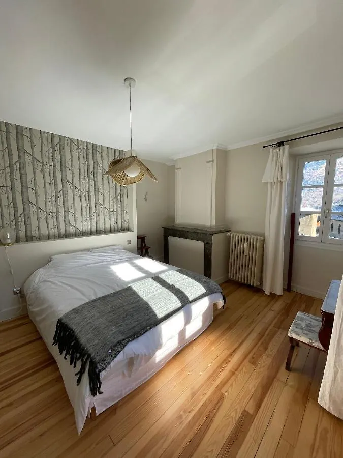 Chalet / Maison Bourgeoise Entierement Renovee Vignec